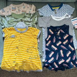 Lot Boys Summer clothes 6-months-12months EUC